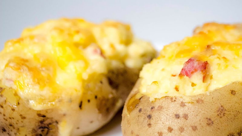 Papa Rellena con Panceta y Queso